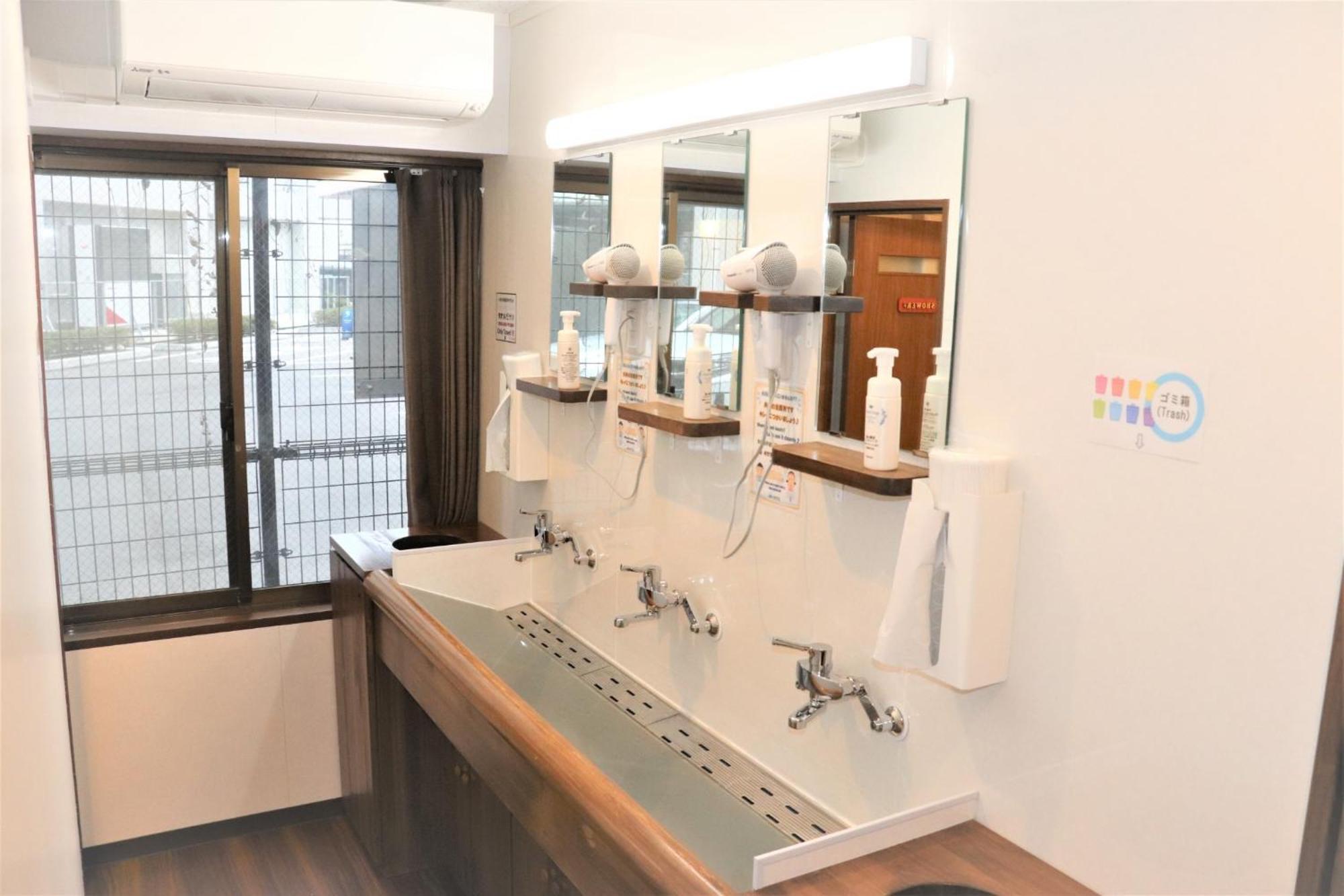Jam Hostel Hakata Station Front Semi-Private Room With Shared Bathroom - Vacation Stay 61445 Fukuoka  Kültér fotó
